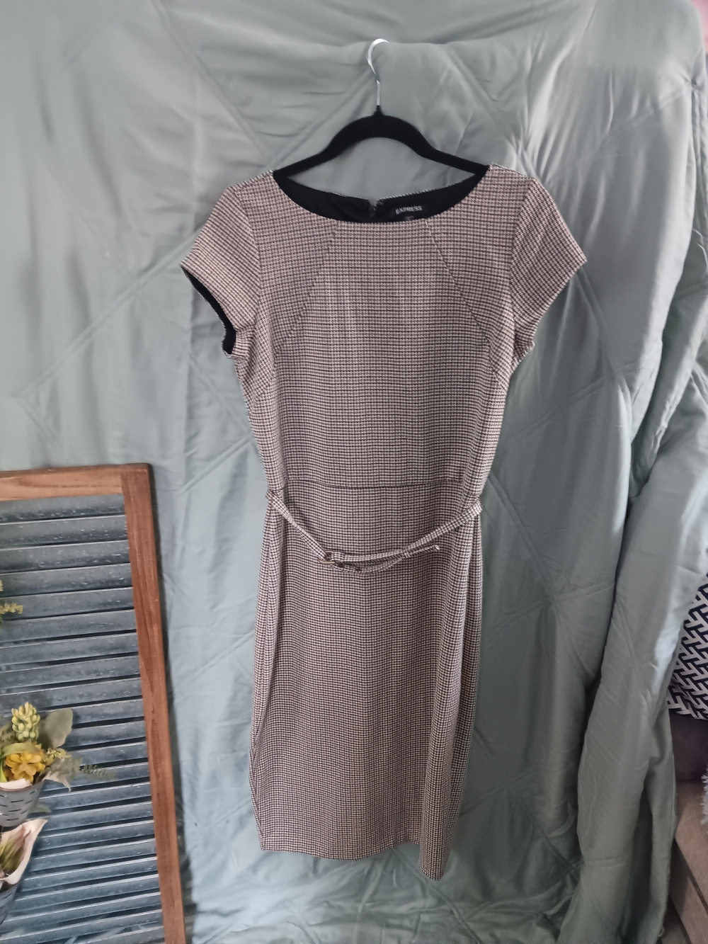 Express Black and White Houndstooth Midi Dress